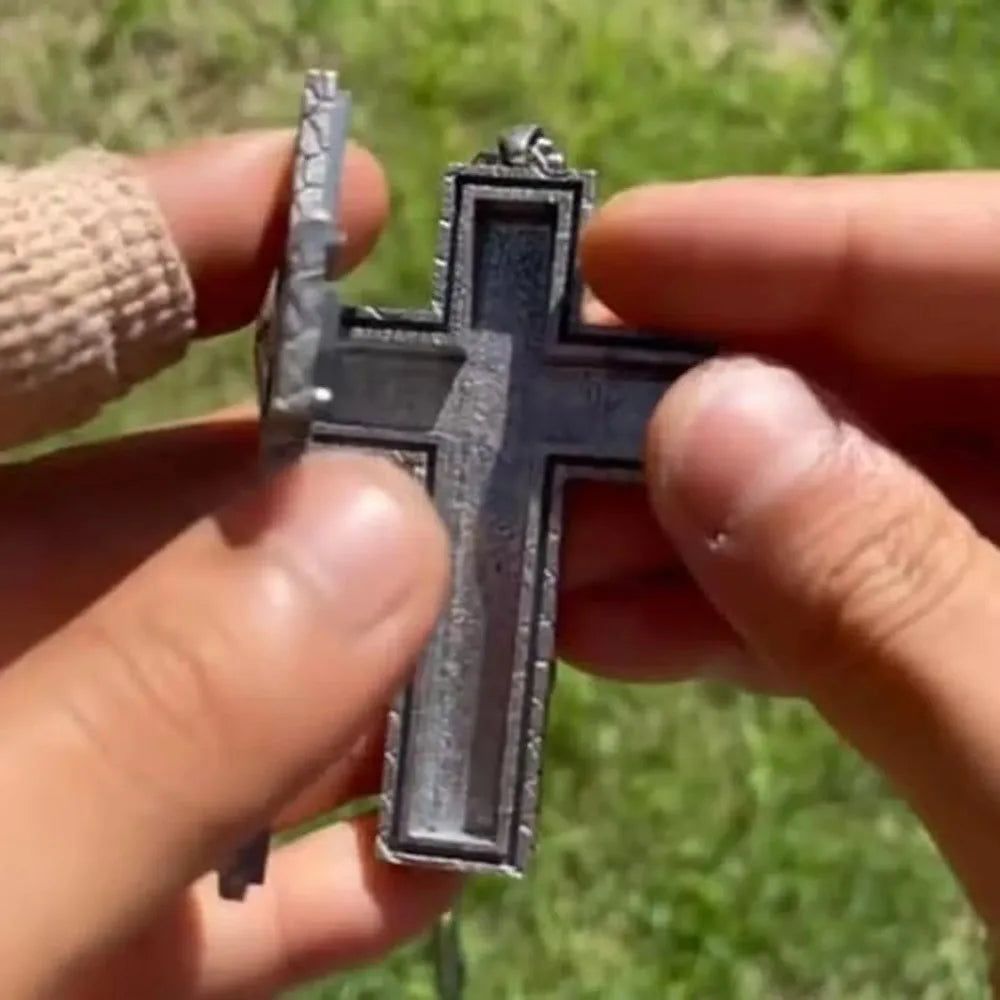 Cross Necklace with Secret Compartment, Gothic Punk Hip Hop Hidden Storage Pendant Jewelry for Men & Women